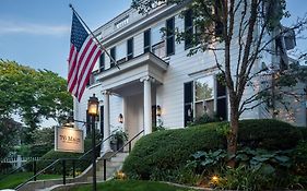 76 Main Ink Press Hotel